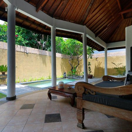 Singgah Villas Seminyak מראה חיצוני תמונה